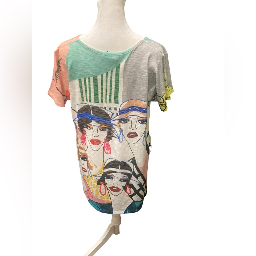 012 Colorful INOAH Artist Graphic Women's Tunic Top with Pockets! - Picture 3 of 7